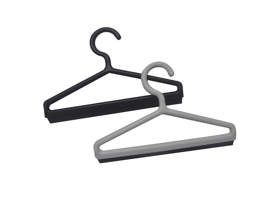 Ali je mogoče sijajni zaključek delov, prelitih s TPE, obnoviti v mat z naknadno obdelavo? Ali je mogoče sijajni zaključek delov, prelitih s TPE, obnoviti v mat z naknadno obdelavo?